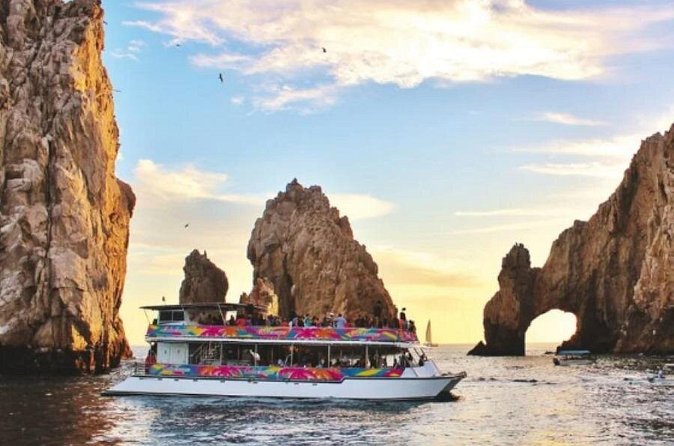 Cabo Escape Sunset Cruise with Dinner and Open Bar - Rough water, safety, and comfort