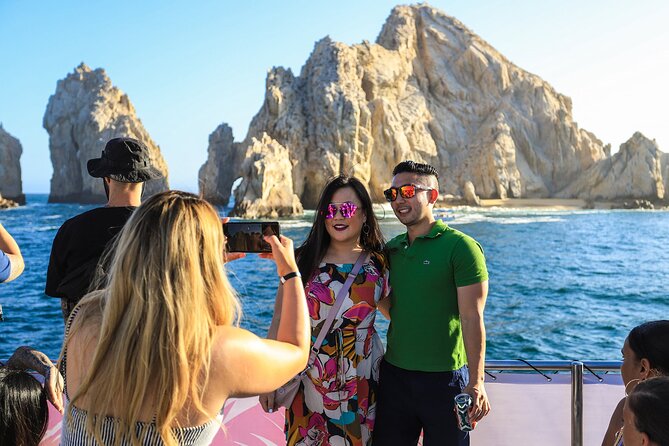 Cabo Sunset Dinner Cruise: Fajitas, Lands End and Party - A fajita buffet with an open bar