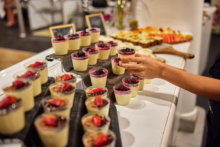 Cairns: Spirit of Cairns Dinner Cruise - Booking value and practical timing