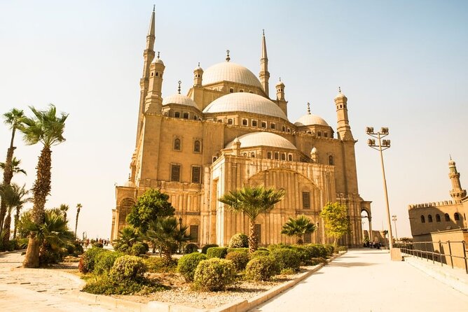 Cairo 2-Day Tour: Giza, GEM, Citadel, Bazaar & Nile Dinner Cruise - Khan El-Khalili and the practical side of shopping