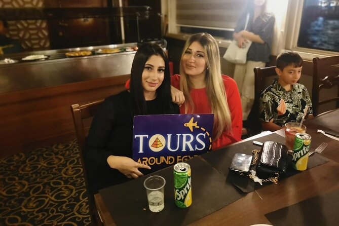 Cairo dinner cruise In Nile River with Belly Dancing and Transpor - Belly dancing, music, and the tanoura show