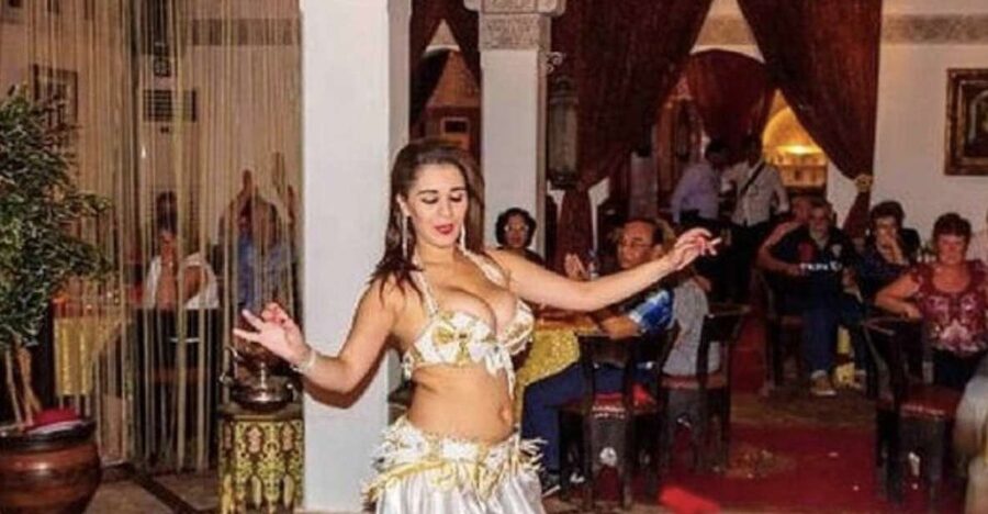 Cairo: Nile River Dinner Cruise with Belly Dance and Tanoura - Belly dancing and the tanoura performance