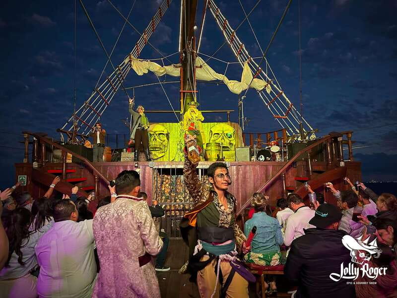 Cancún: Jolly Roger Pirate Dinner Cruise 2025 - Key points to know before you sail