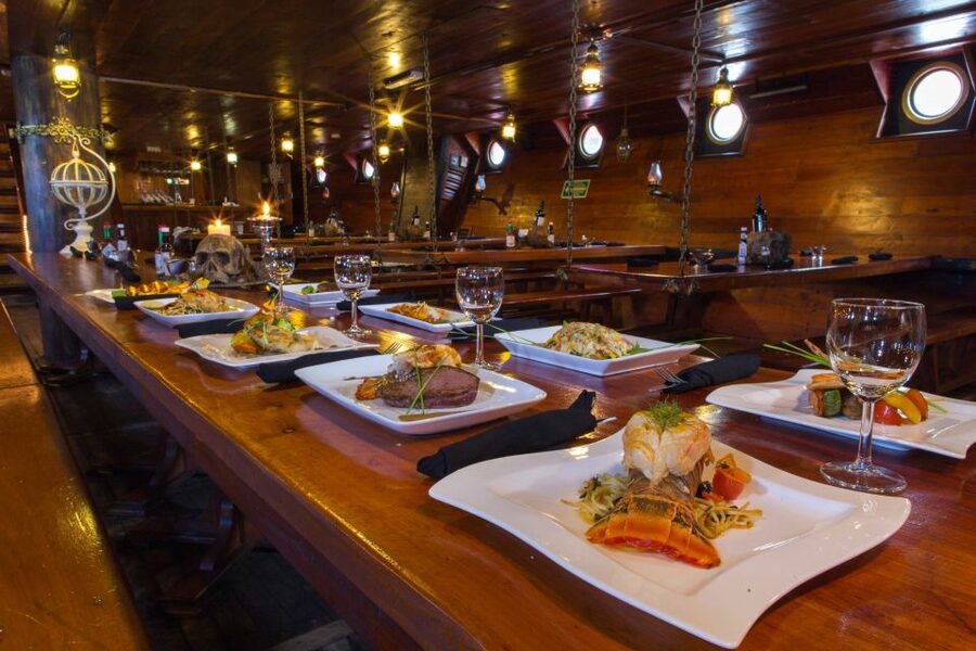 Cancún: Jolly Roger Pirate Dinner Cruise 2025 - What the $65 price really gets you