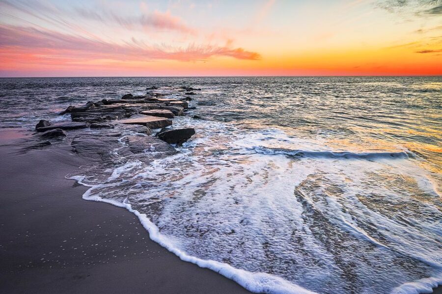 Cape May: Sunset Dinner Cruise on the Spirit of Cape May - Boarding at 6:30 PM in Cape May
