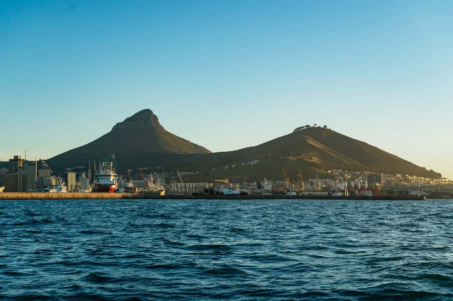 Cape Town: Sunset Champagne Cruise and 3-Course Dinner - Champagne, music, and the mood aboard