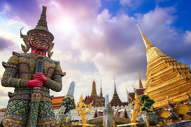 Chao Phraya Cruise +Indian Buffet Dinner - What dinner includes, and where expectations matter