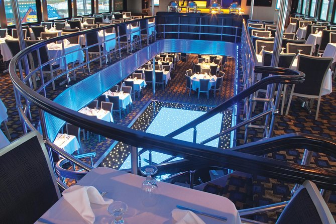 Chicago Signature Dinner Cruise on Lake Michigan - Sunset timing matters more than people expect