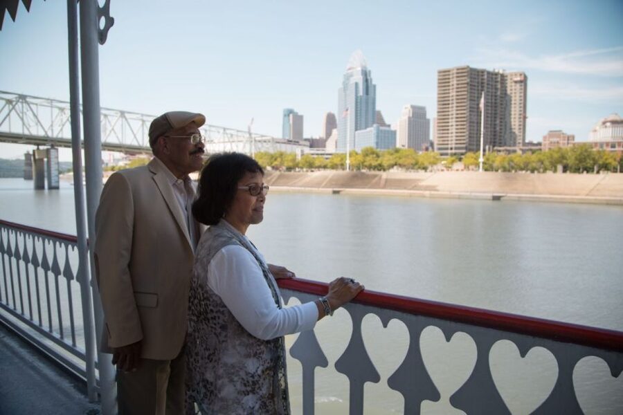 Cincinnati: Ohio River Cruise with Buffet Dinner - Service is often the quiet highlight