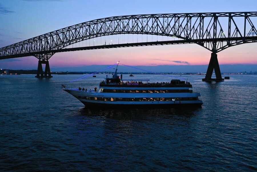 City Cruises Baltimore: Brunch, Lunch, or Dinner Cruise - The buffet: brunch, lunch, or dinner