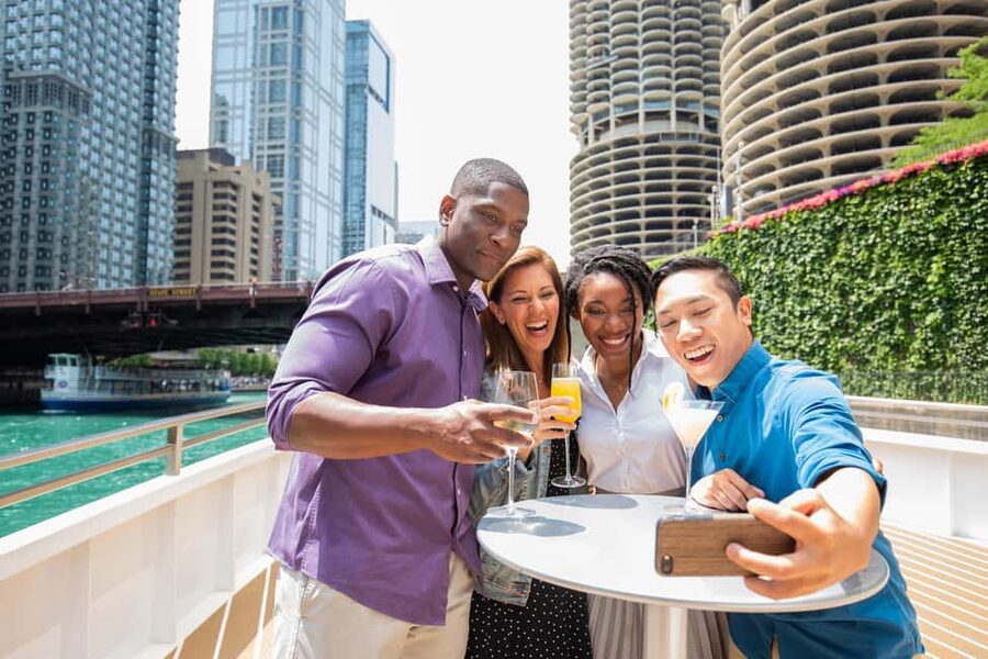 City Cruises Chicago: Brunch, Lunch, or Dinner River Cruise - Choosing brunch, lunch, or dinner