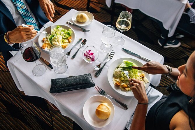 City Cruises: Chicago Fireworks Premier Dinner Cruise - Dress, timing, parking, and practical details
