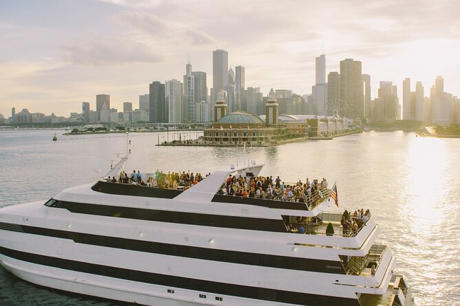 City Cruises: Chicago Fireworks Premier Dinner Cruise - The dinner menu: broad choice, uneven execution