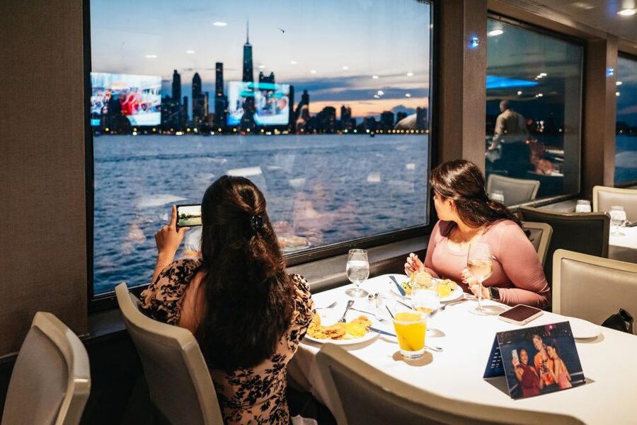 City Cruises Chicago: Lake Michigan Lunch or Dinner Cruise - The Chicago skyline from Navy Pier to the lake