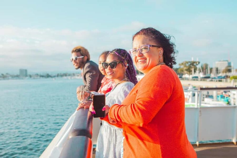 City Cruises Marina Del Rey: Sunset Cruise with Dinner - Music, service, and the evening mood