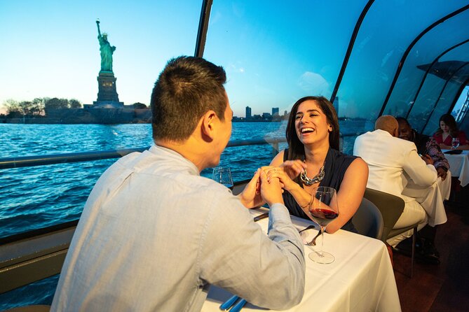 City Cruises New York: Bateaux Premier Dinner Cruise - From the Hudson River to the Brooklyn Bridge