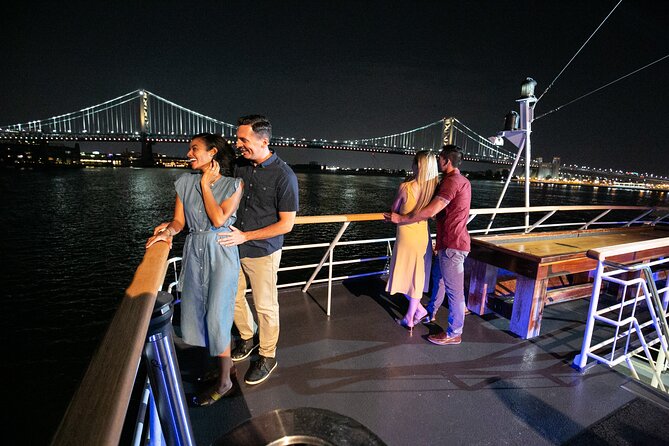 City Cruises Philadelphia: Signature Dinner Cruise with Buffet - Key points to know before booking
