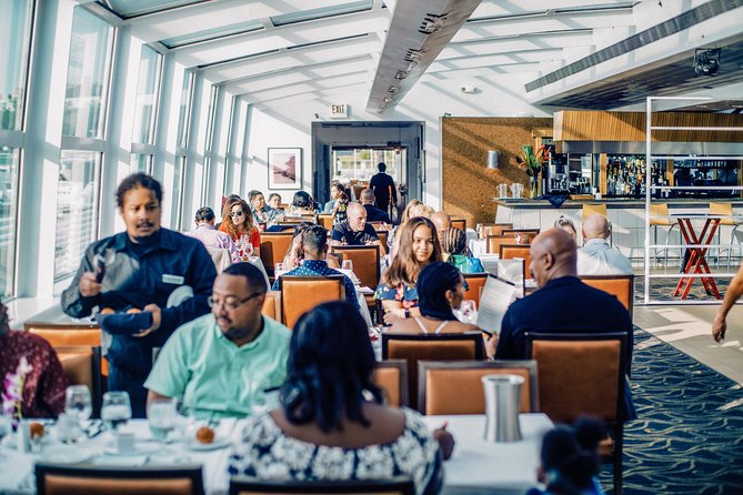 City Cruises Washington DC: Premier Dinner Cruise - Boarding at The Wharf and Settling In
