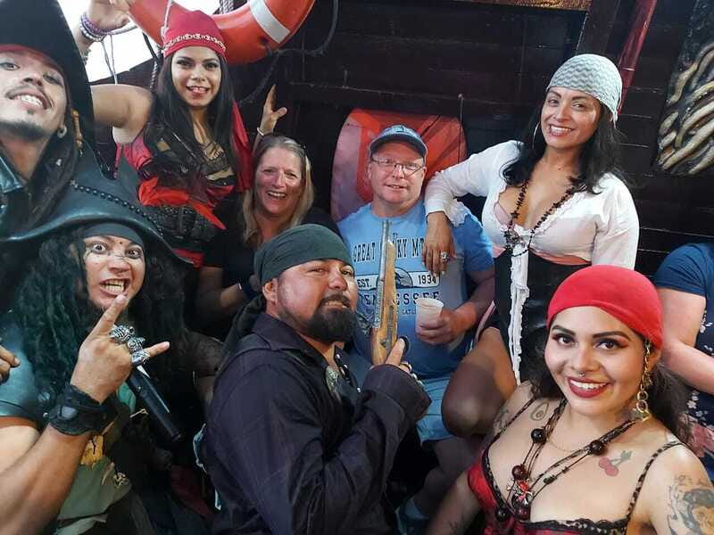 Cozumel: Pirate Ship Cruise with Open Bar, Dinner, and Show - Sunset, jokes, and the first pirate games