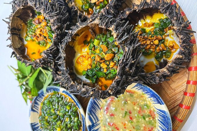 Da Nang by Night from Hoi An: Seafood dinner, night market and cruise trip - Who will enjoy this evening most?