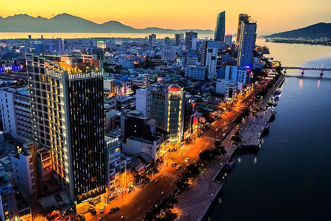 Da Nang By Night: Seafood dinner, night market and cruise trip - Who should book this evening experience
