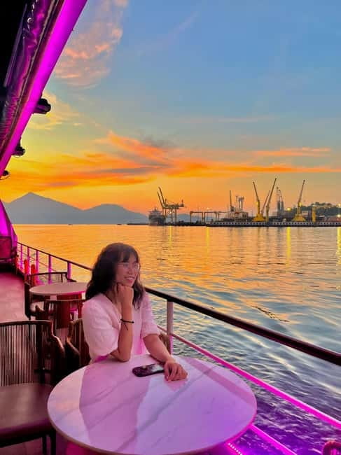 Da Nang: Experience a Magical Sunset Dinner Cruise in DN Bay - Da Nang Bay Views And Photo Opportunities
