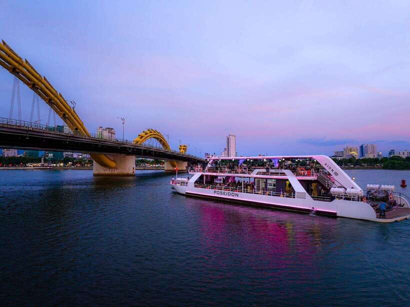 Da Nang: Poseidon Cruise with Dinner and Dragon Bridge Show - Finding the boat at 36 Bach Dang Street