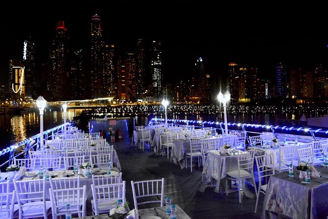 Dhow Cruise with Dinner at Dubai Marina - The views you should watch for