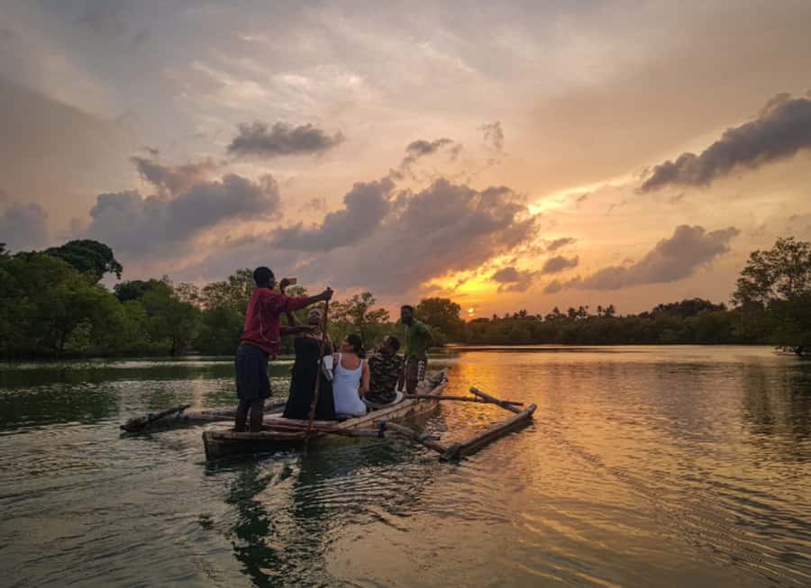 Diani Beach: Sunset Dhow Cruise with Dinner - The first 30 minutes aboard the dhow