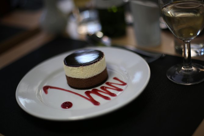 Dinner and Jazz Cruise on the River Thames - Price and value for a special London night