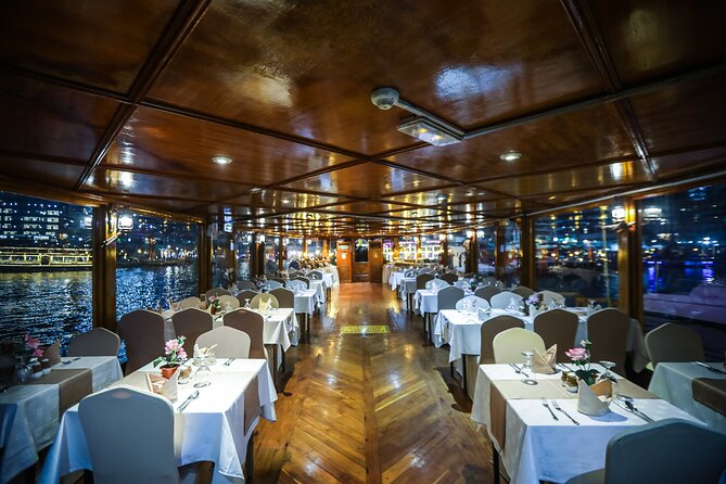 Dinner Cruise in Dubai Marina onboard Alexandra Dhow - Dinner: good variety with some buffet disorder