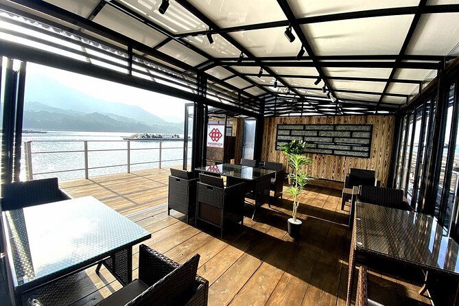 Dinner Cruise on HANAIKADA (Raft-Type Boat) with Scenic View of Miyajima - A small boat that can feel almost private