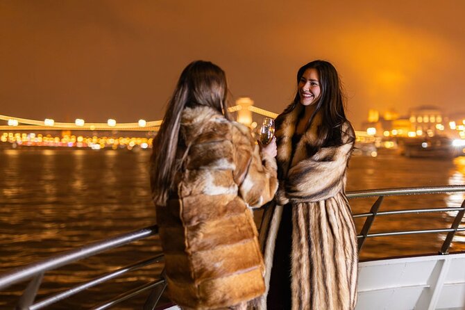 Dinner & Lights - Budapest Dinner Cruise - Gellért Hill, Liberty Bridge, and the southern sights