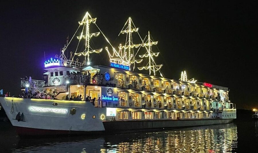 Dinner on Cruise on Saigon River - Traditional Music Gives the Cruise a Local Touch