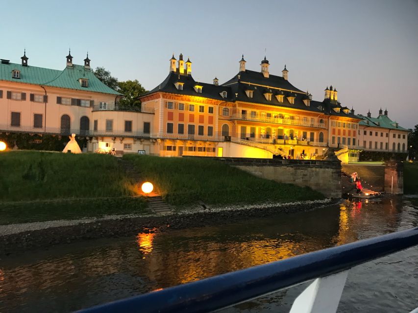 Dresden: Evening River Cruise with Dinner - Who will enjoy this cruise most