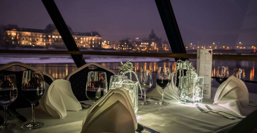 Dresden: Evening River Cruise with Dinner - Setting out from central Dresden