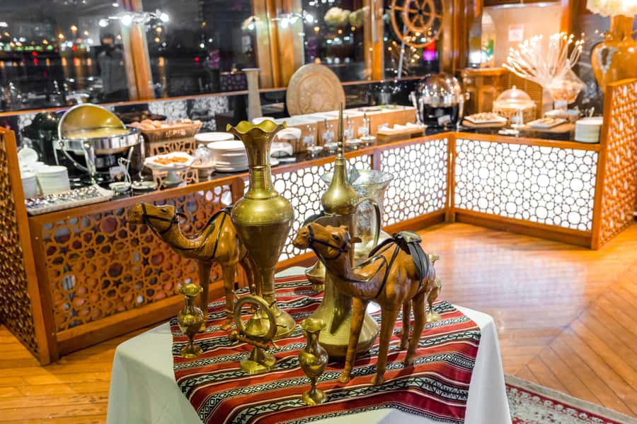 Dubai: 2-Hour Evening Dhow Cruise and Dinner - Who will enjoy this dhow cruise most