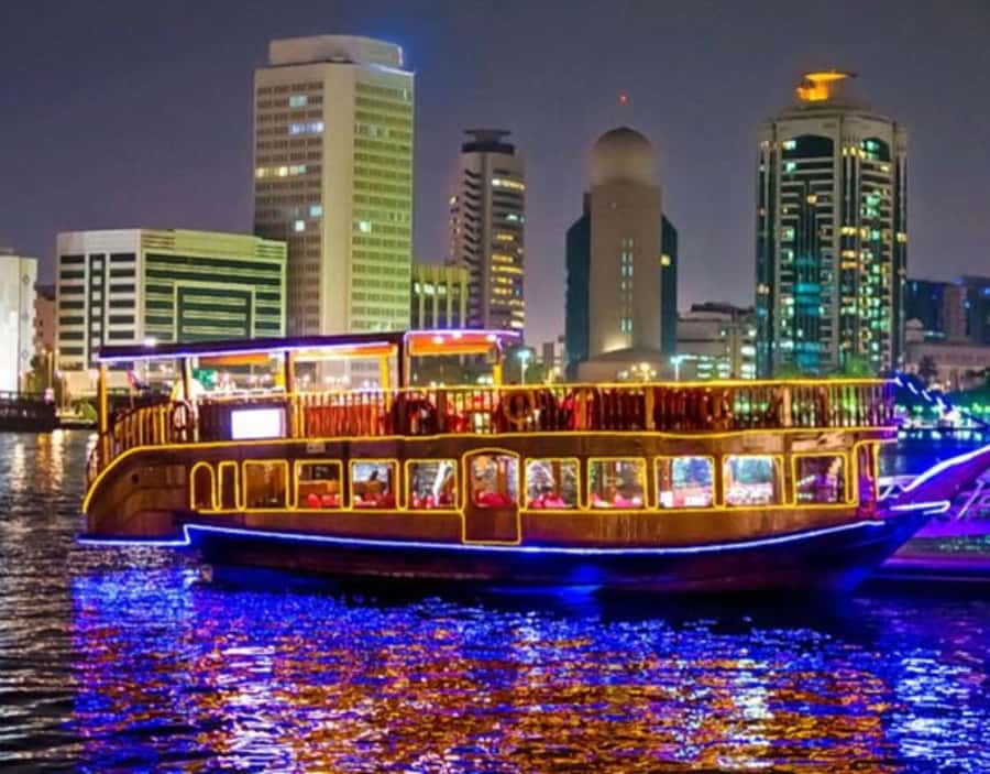 Dubai: Dhow Dinner Cruise on Creek or Marina with Live Shows - Key points to know before booking