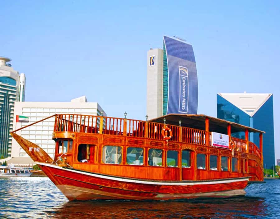 Dubai: Dhow Dinner Cruise on Creek or Marina with Live Shows - What happens from pickup to boarding