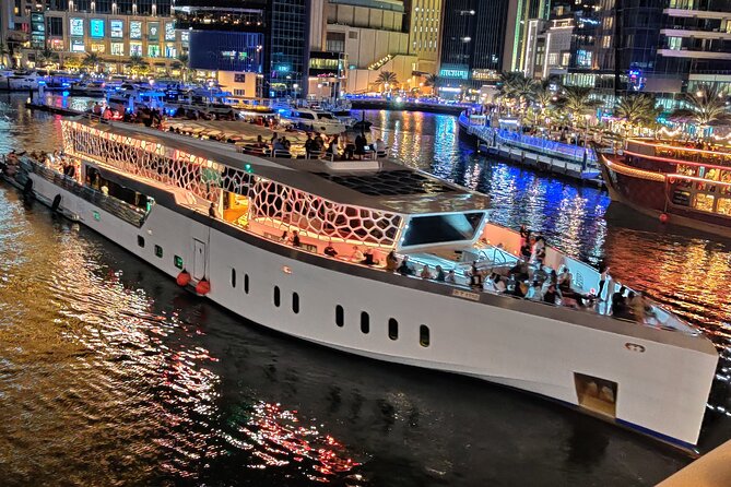 Dubai: Lotus Mega Yacht 3-Hours Dinner Cruise Tour - Key points to know before you book