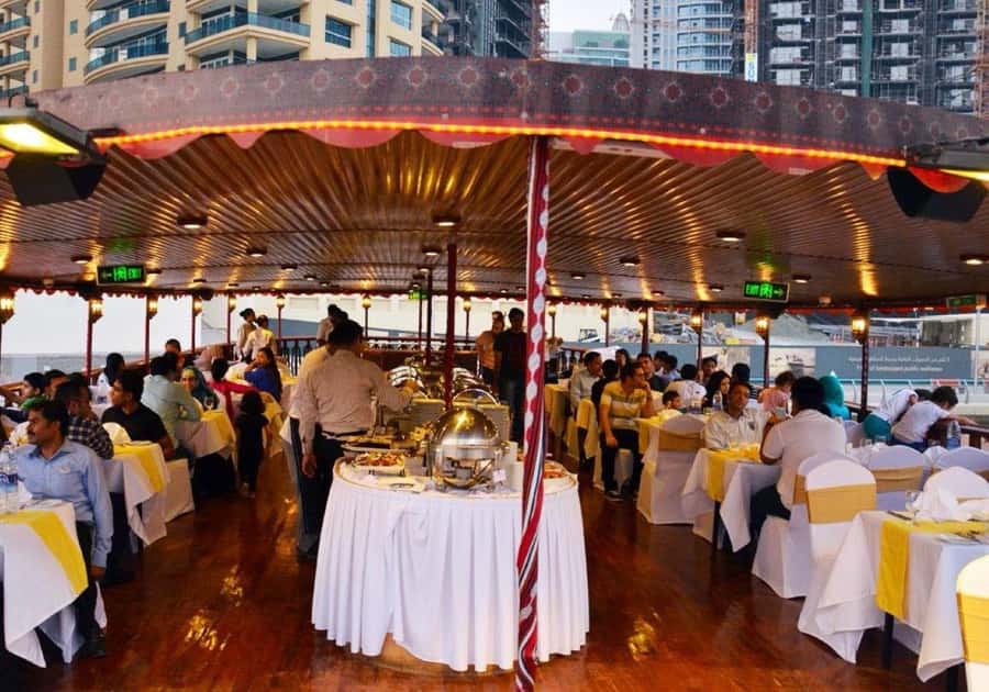Dubai Marina Dinner Cruise with Live Entertainment(Al Wasl) - Why Dubai Marina works best after dark