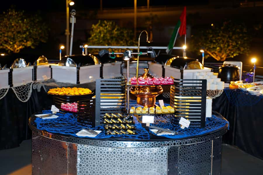 Dubai: Marina Luxury Dhow Dinner Cruise - Music, service, and the mood onboard