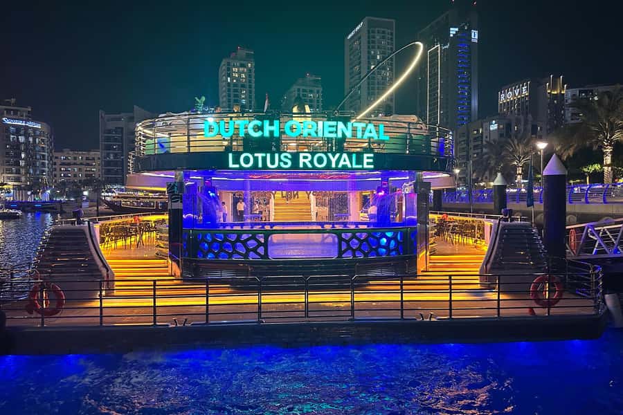 Dubai: Mega Yacht Dinner Cruise with Buffet - Why this Dubai dinner cruise works