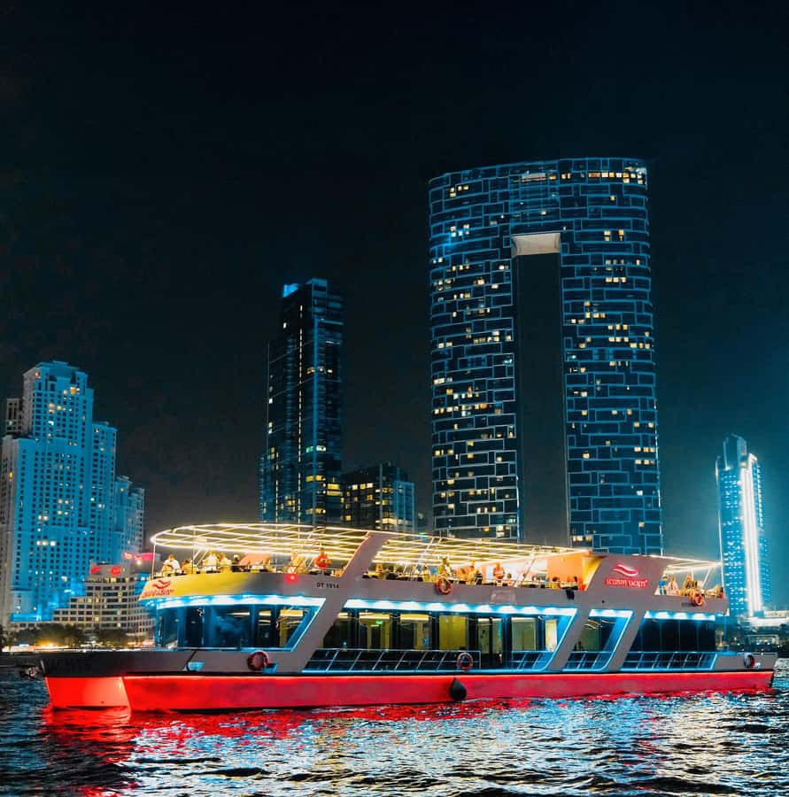 Dubai: Sunset or Dinner Cruise with Live Music & Open Bar - Boarding at Dubai Marina