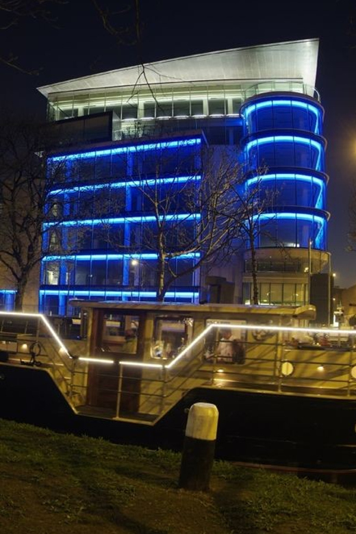 Dublin: Grand Canal Cruise with Dinner - Why the lock passage is the best part