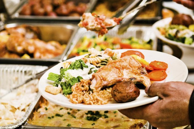 Evening Dhow Dinner Cruise in Dubai - Dinner at sea: filling, but not a luxury buffet