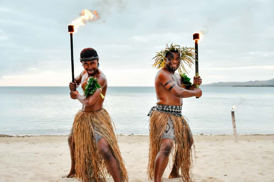 Fiji: Sunset Cruise with Dinner and Fire Show - From Nadi hotels to the Tuva River