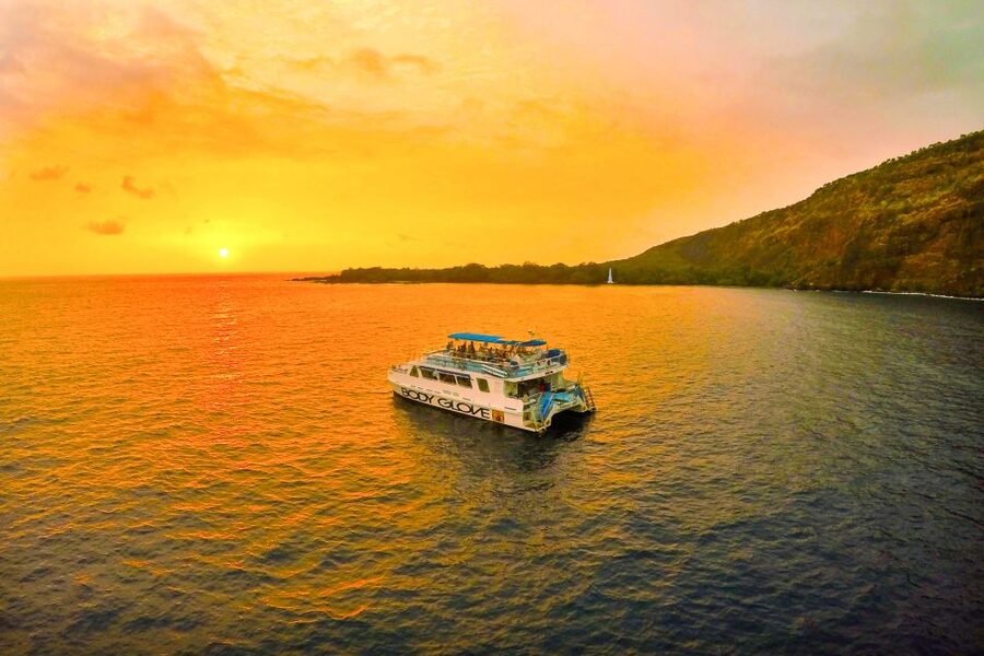 From Hawaii: Historical Dinner Cruise Tour to Kealakekua Bay - A 12-mile history lesson along Kona’s coast