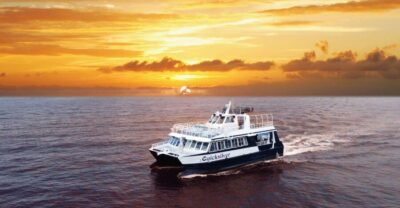 From Ma’alaea: Sunset Dinner Cruise Aboard the Quicksilver