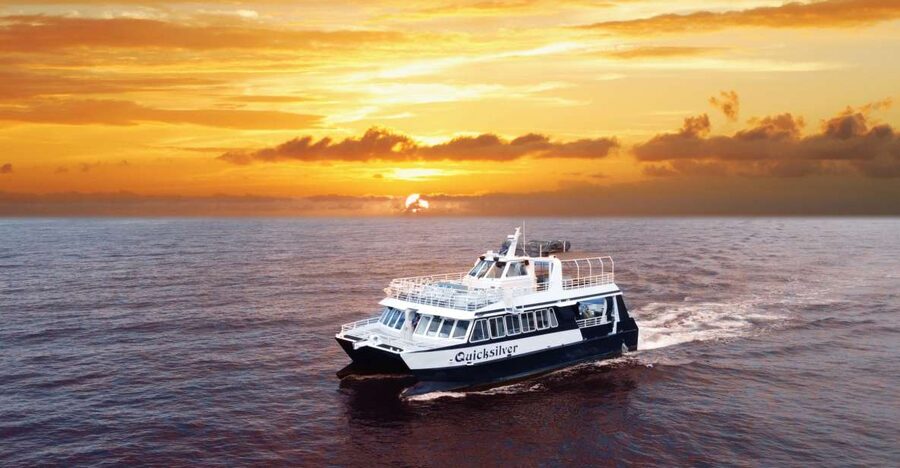 From Ma'alaea: Sunset Dinner Cruise Aboard the Quicksilver - A sunset viewed from two levels